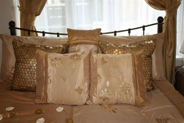 Robertsbridge Retreat At Cornhill Self Catering Apartments חדר תמונה
